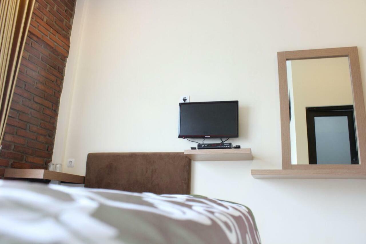 Amerta Giri Guest House Вонособо Екстериор снимка